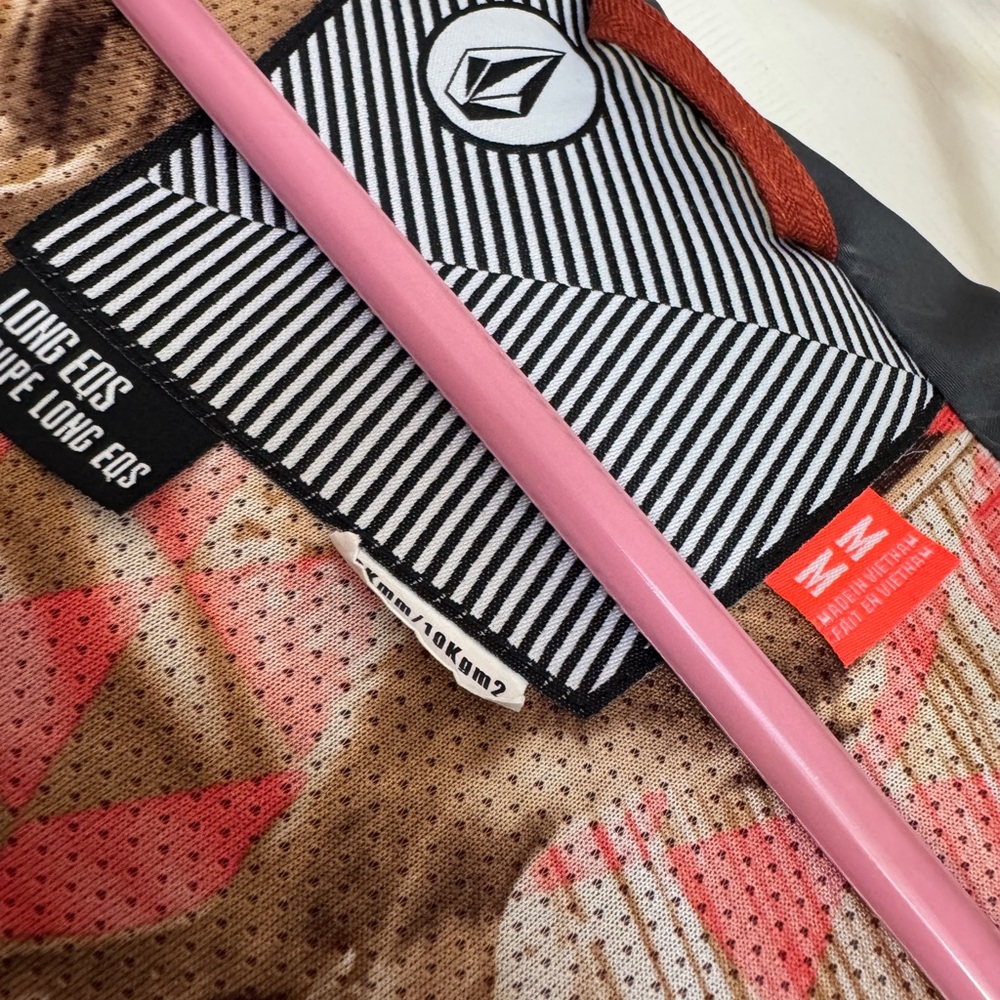 Women’s Volcom Rust Jacket - Picture 8 of 12